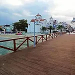 Vizantio 酒店 Paralía